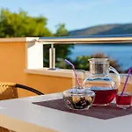 Davor & Davorka Marina