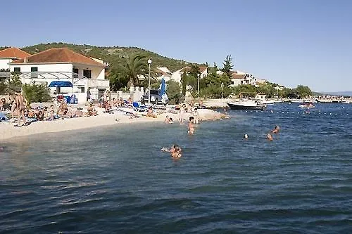 Davor & Davorka Apartman *